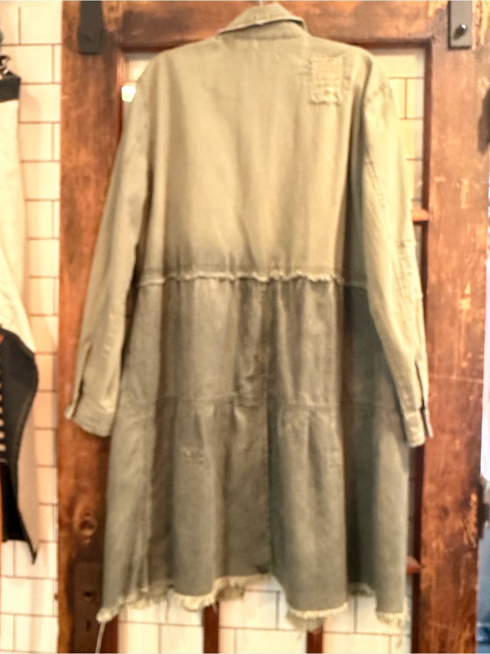 Free People "We The Free" jacket features intentional raw-edge paneling LG EUC - Picture 6 of 7